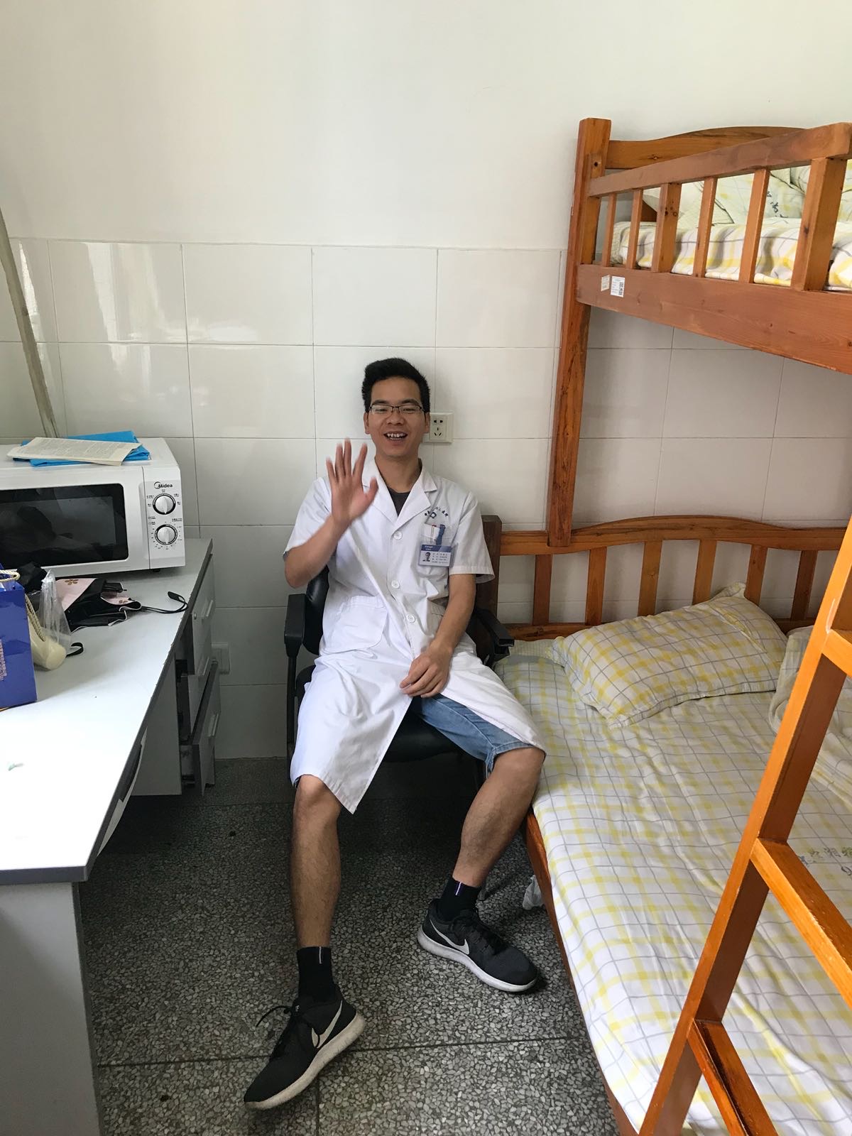 7ccff40f-0e54-4150-9646-7e7d87165227